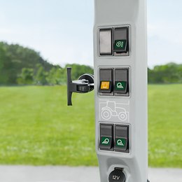 Obsługa świateł roboczych jest logicznie zestawiona w słupku B. - ARION 400